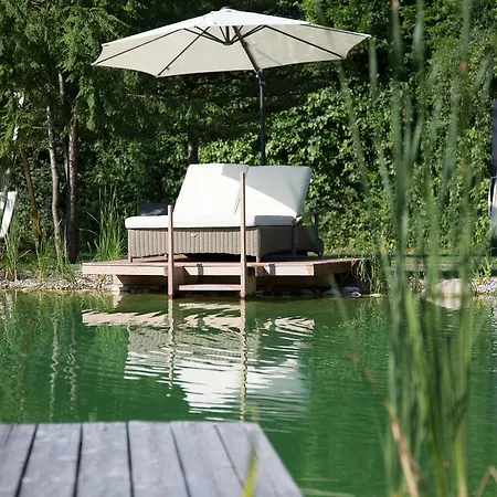 Отель Genussdorf Gmachl - & 4*